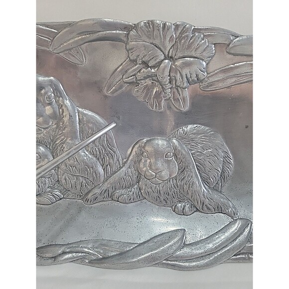 1990 Vintage Arthur Court Bunnies Rabbit Aluminum Alloy  Vintage Arthur Court Bunny Rabbit Aluminum Serving Trays Lot of 2 Platter 1990s